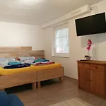 克斯廷宾馆 * 罗斯托克